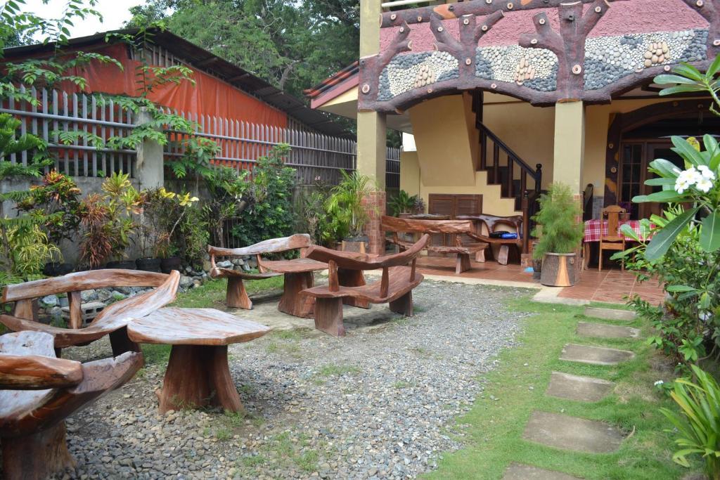 J-Lais Balai Turista - Pensionne House Puerto Princesa Exterior photo